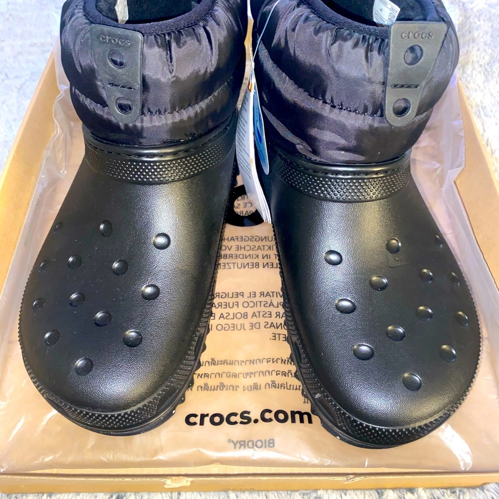 Crocs Classic Neo Puff Shorty Boots